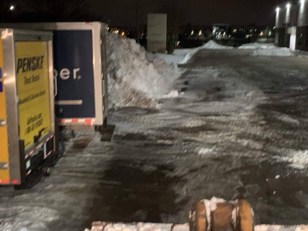 uosmn-snow-services-arden-hills-south-lot