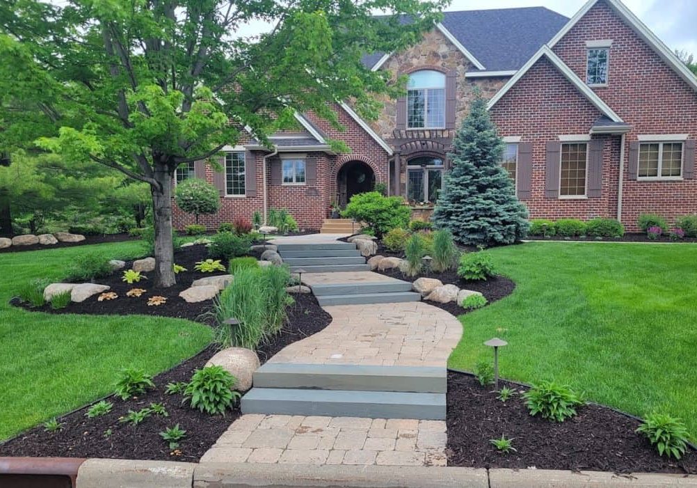 Mendota Heights Curb Appeal Frontyard