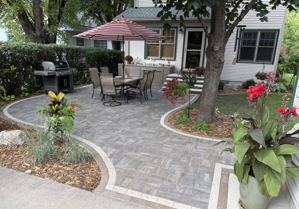 ST PAUL PAVER PATIO MAIN
