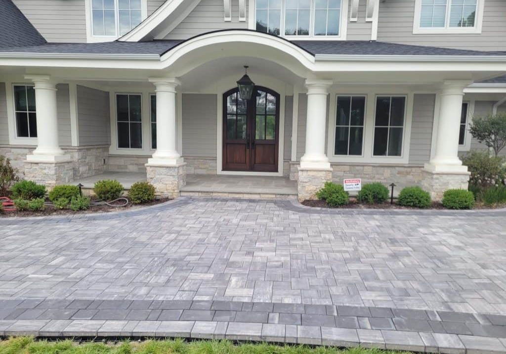uosmn-paver-driveway-13